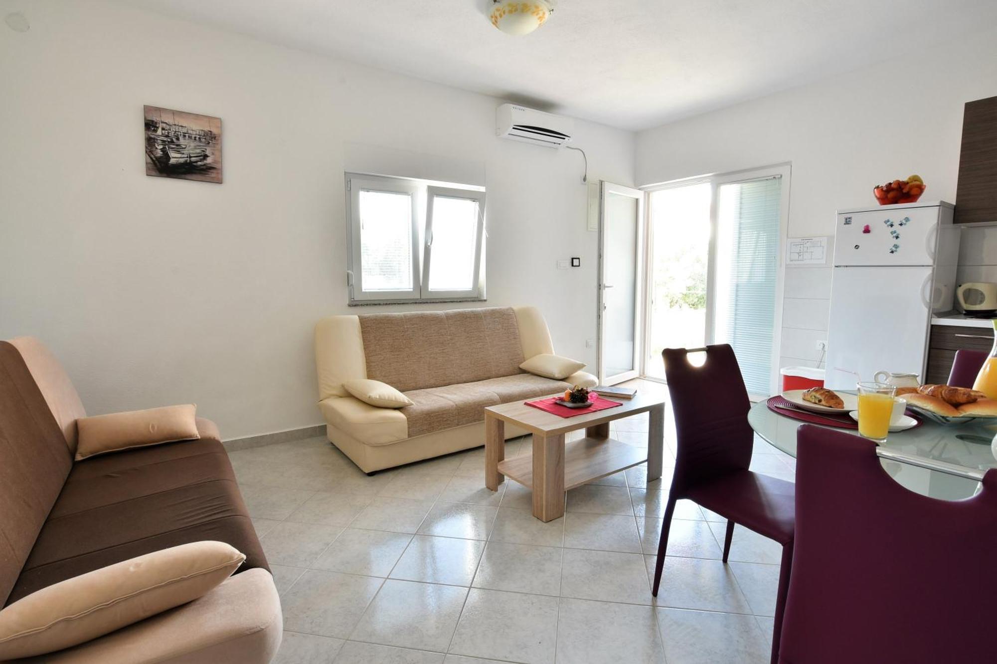 Apartmani Natasa Nino Jezera, Murter Zimmer foto