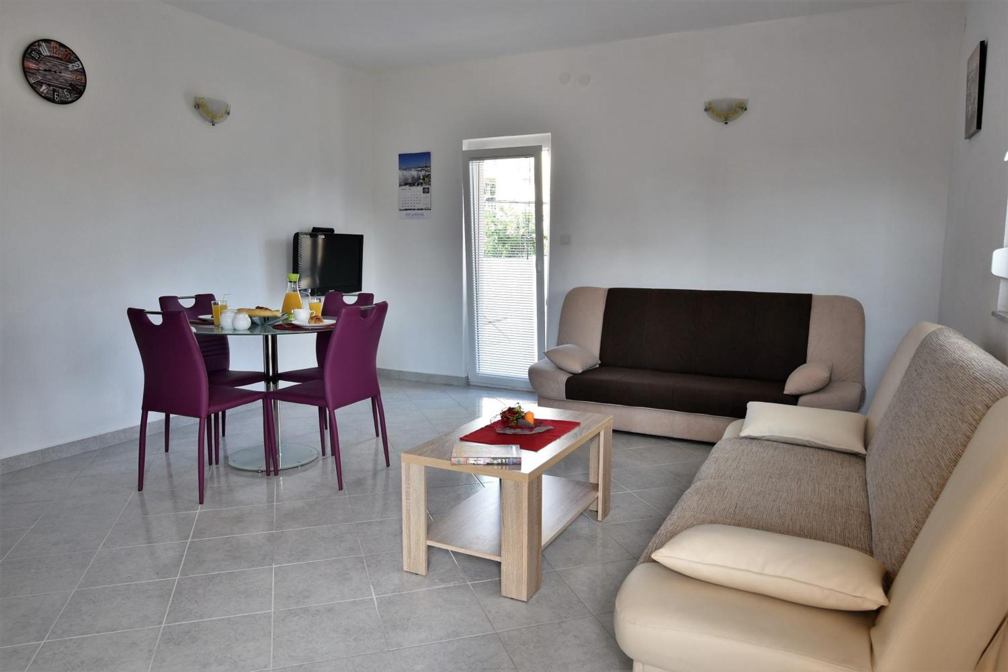 Apartmani Natasa Nino Jezera, Murter Zimmer foto